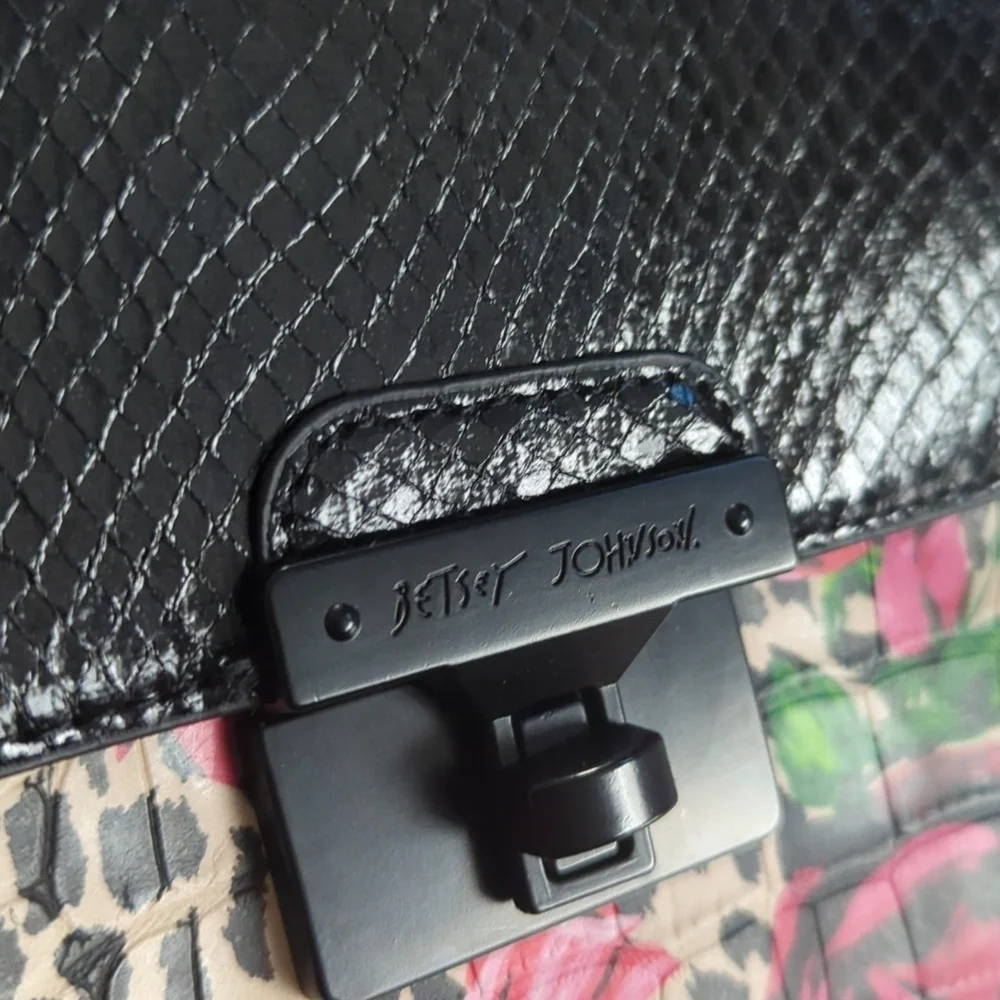 Torrid x Betsy Johnson Crossbody bag. Checkered. Black purse. - Picture 4 of 13